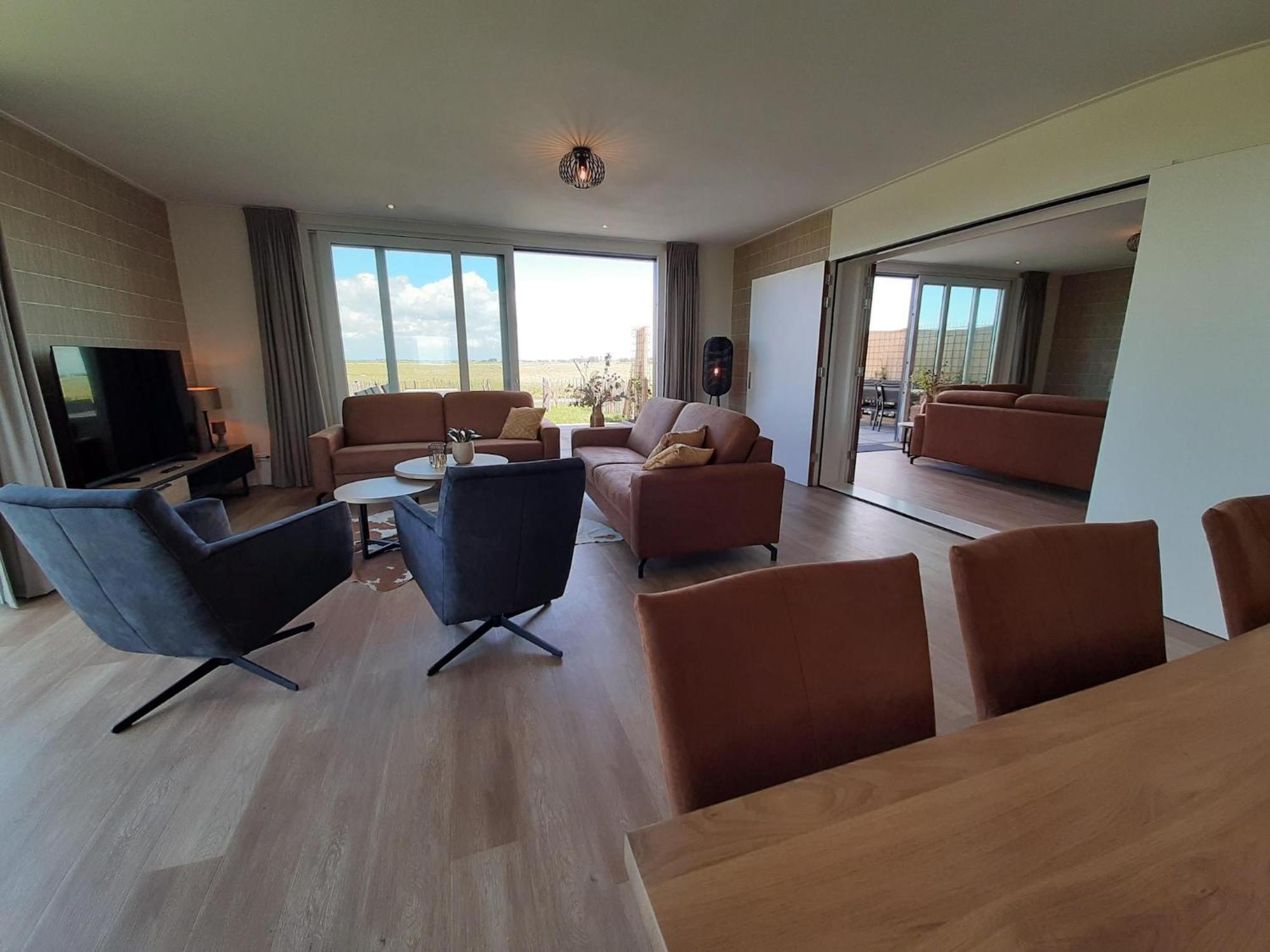 Spacious In With Garden Holiday home *
