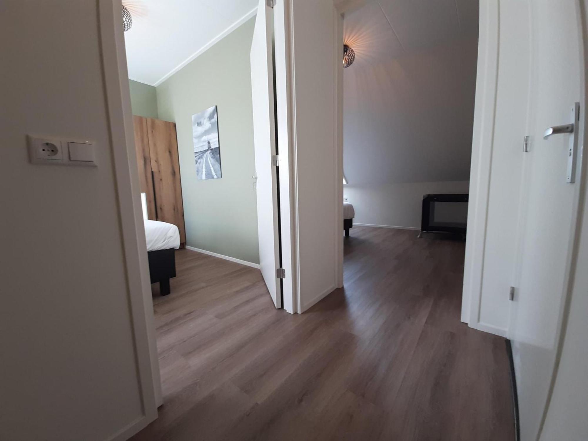 Spacious In With Garden