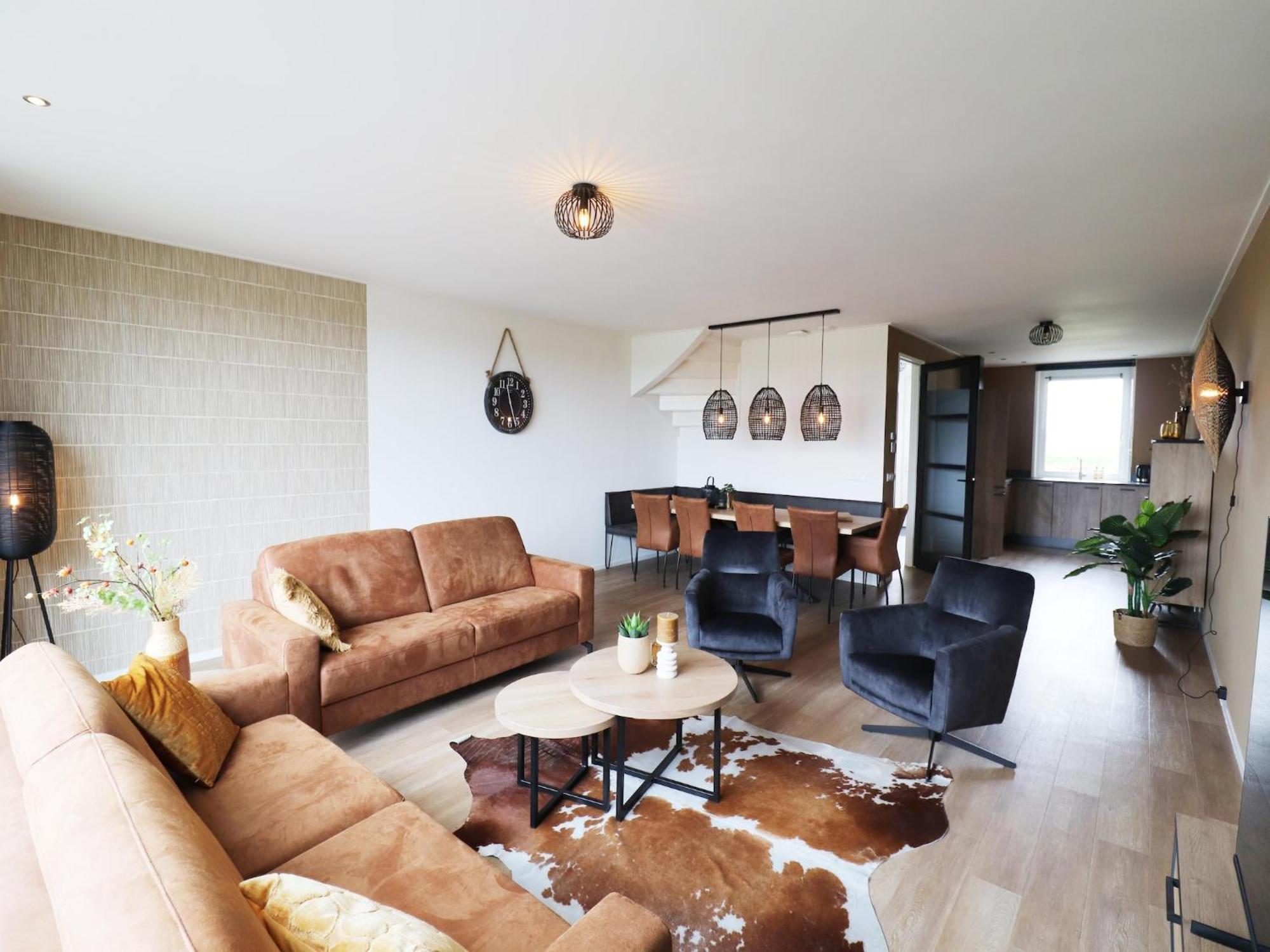 Spacious In With Garden